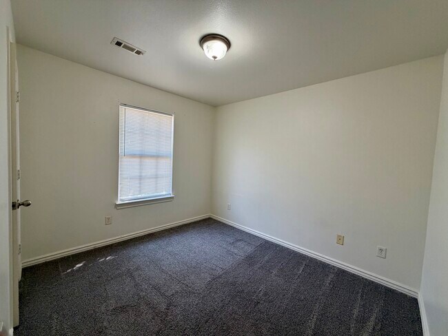 Photo - 297 Graystone Cir Unit 1