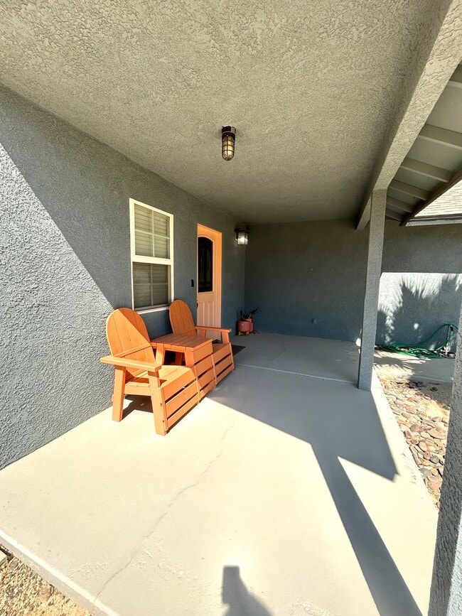 Photo - Furnished 3 Bedroom 2 Bathroom Home