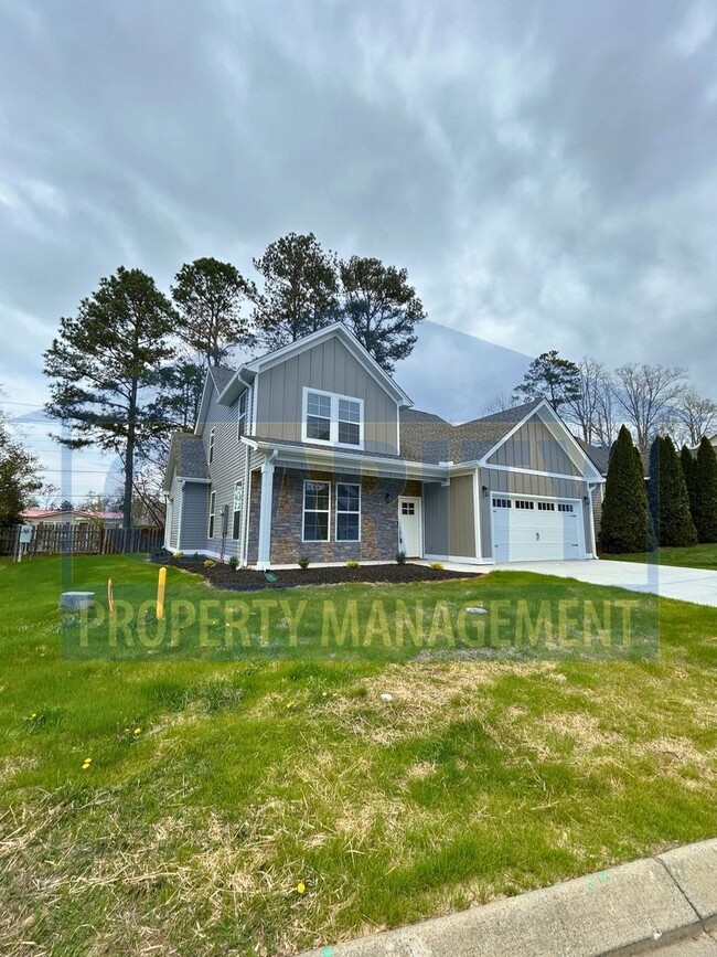 Photo - *Brand New* 4 bedroom home!