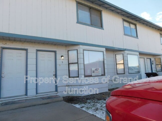 Building Photo - 3245 Downey Ct Unit 2