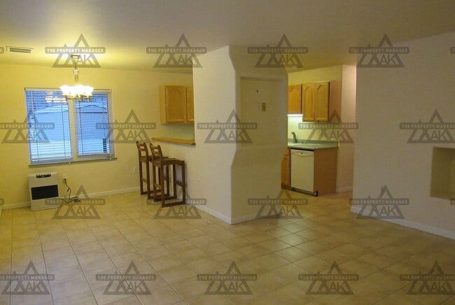 Photo - Beautiful 3 bedroom home for rent / Sorry no pets / Heat Included!!