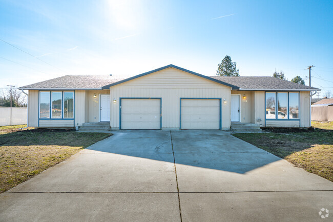 Building Photo - 11512 E Railroad Ave Rental