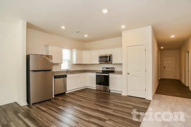 Photo - 212 San Marino Wy NW