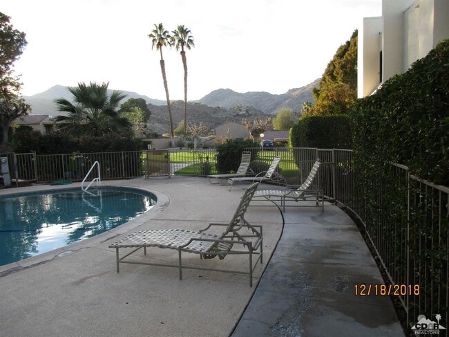Building Photo - 48728 Desert Flower Dr Rental