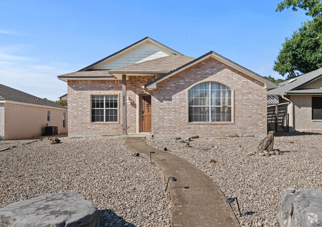 Building Photo - 2214 Olympia Dr Rental
