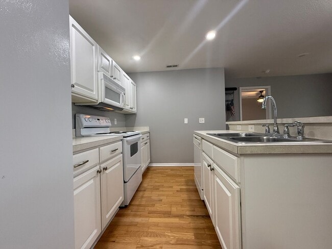 Photo - 5604 Vintage Pl