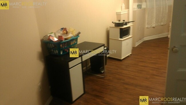 Photo - 33 Bay State Rd