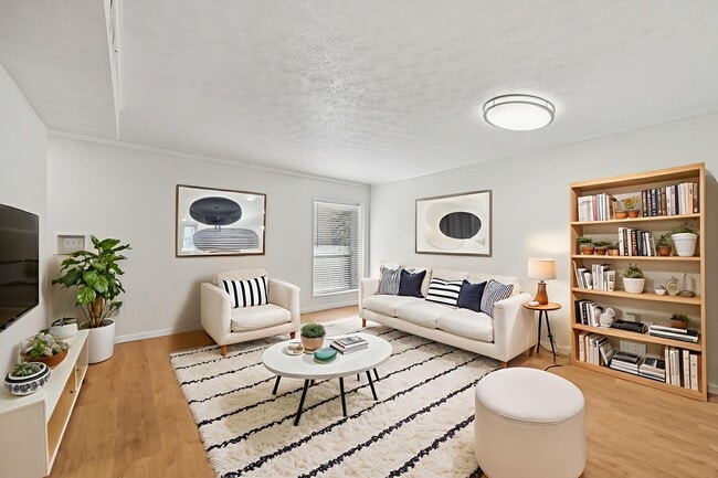 Photo - Raccoon Creek Apartments