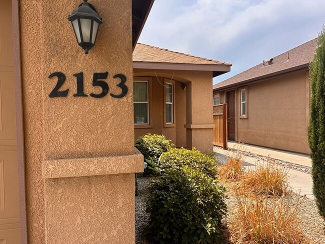 Photo - Great home for rent in Porterville!