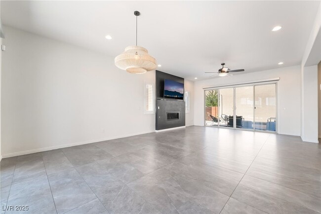 Photo - 6348 Skystone St