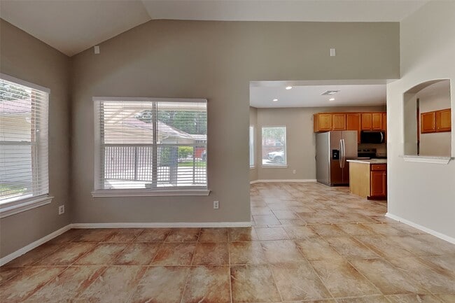 Building Photo - 2922 Maple Bend Dr