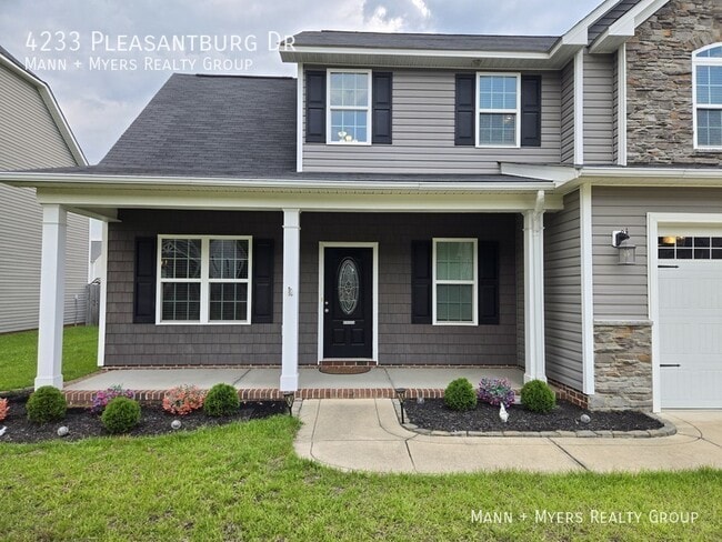 Photo - 4233 Pleasantburg Dr
