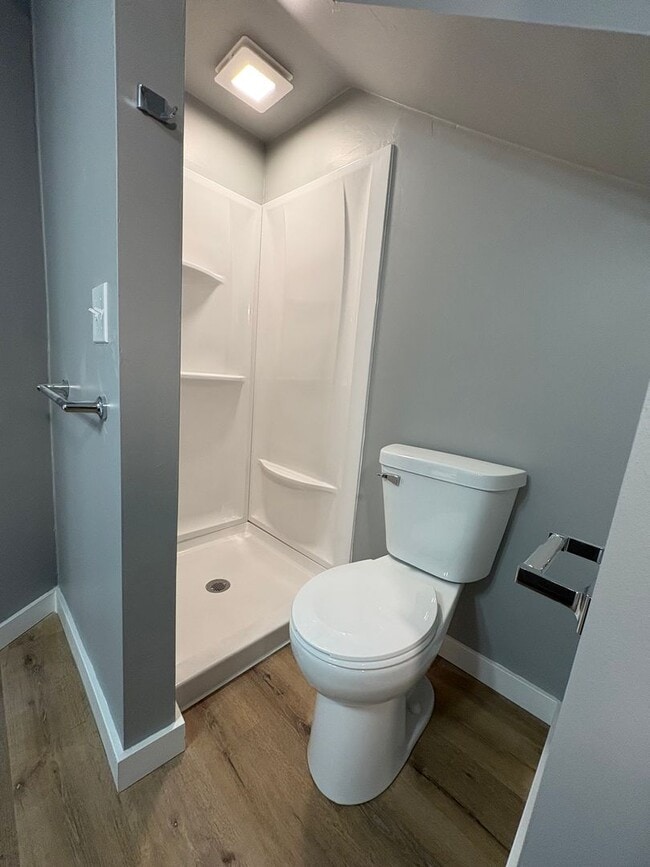 Photo - 315-317 Smith Unit 317