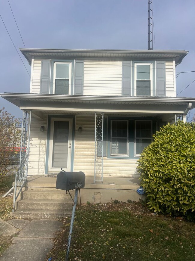 2 Bedroom Single Family Home in Central Yo... - 2 Bedroom Single Family Home in Central Yo...