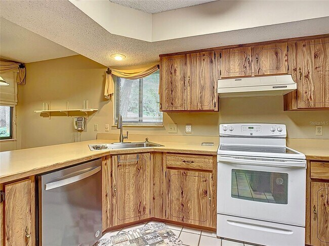 Photo - 3 BR 2 BA 1 C GAR CONDO Unit 1