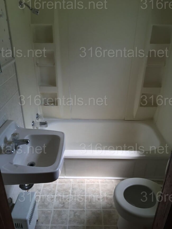 Photo - $575 - 1 bed 1 bath - Single Family Home