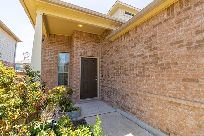 Photo - Gorgeous 3 bed / 2.5 bath just North of The Domain!