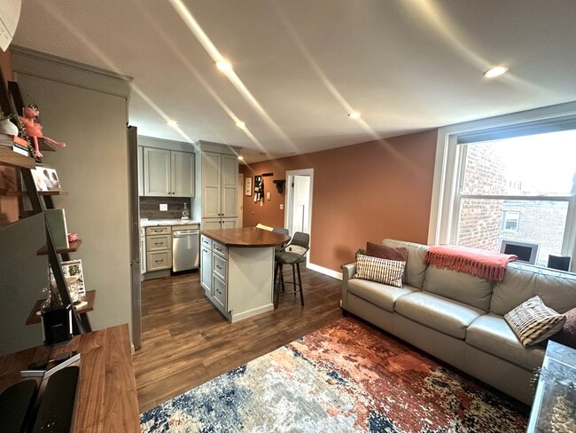 Photo - 10 Henchman St Unidad 5R