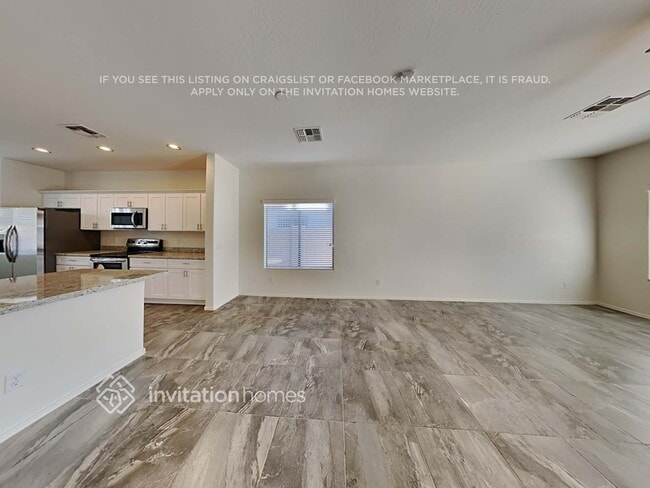 Photo - 10821 W Madison St