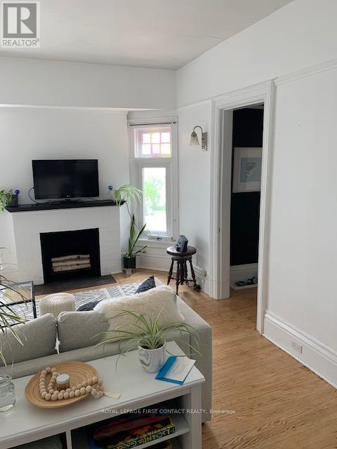 Photo - 9 Poyntz St Unit 1