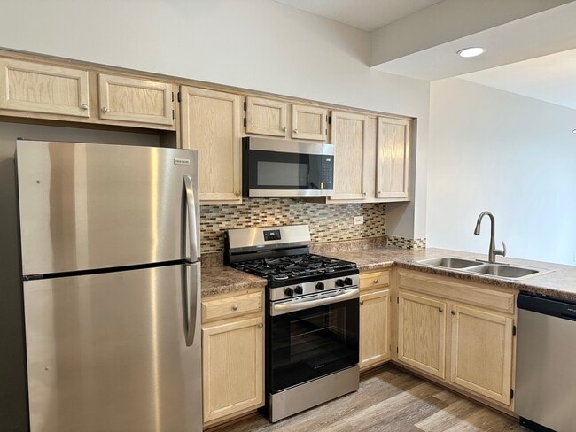 Photo - 125 Capella Ct