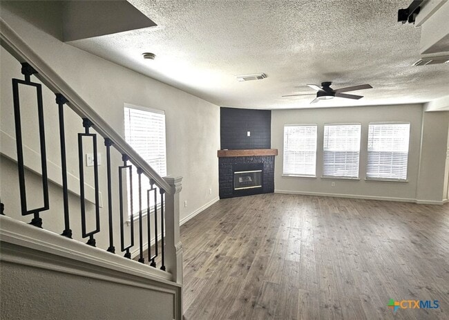 Photo - 1648 Dogwood Ln