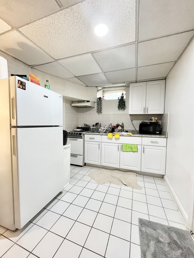 35 Parsons St Unit B