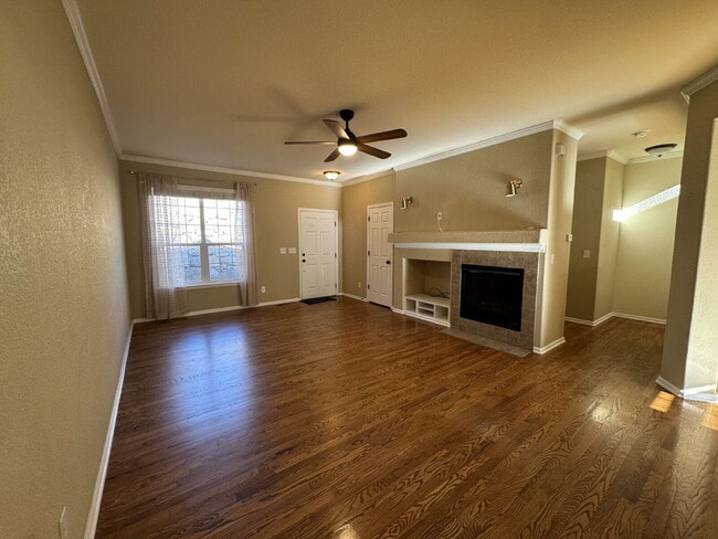 Photo - 631 Hanging Rock Pl