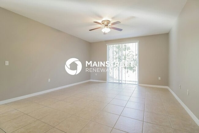 Photo - 4 Bedroom Pet-Friendly Home in Kissimmee, FL with Main Street Renewal