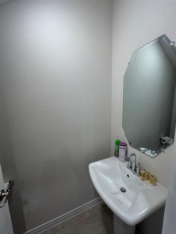 Photo - 1904 Hellams Ln