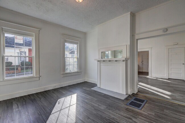 Photo - 1183 Holt Ave House