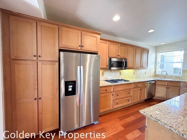 Photo - Beautiful Tri-Level Condo in The Bluffs at Carlsbad with Lagoon Views!!