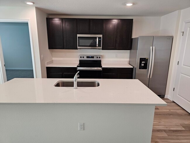 Kitchen - 8415 Clearway Dr