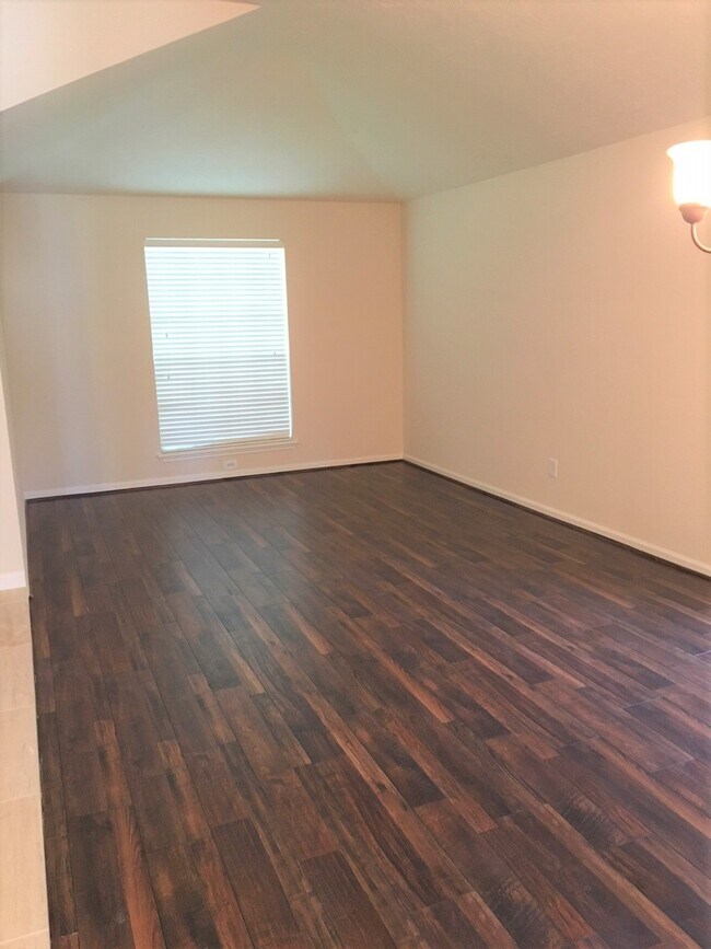 Photo - 3318 Kempwood Dr