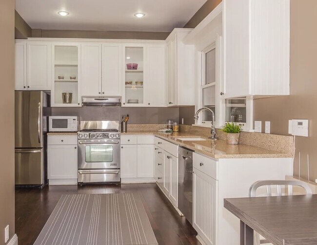 Photo - 1419 E Denny Way Unit A