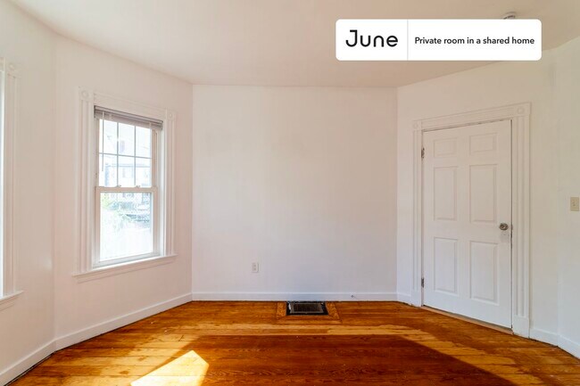 Photo - Room in Shared 4 bed/1 bath home Unidad C