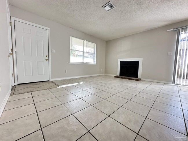 Photo - 676 S 72nd Ave House