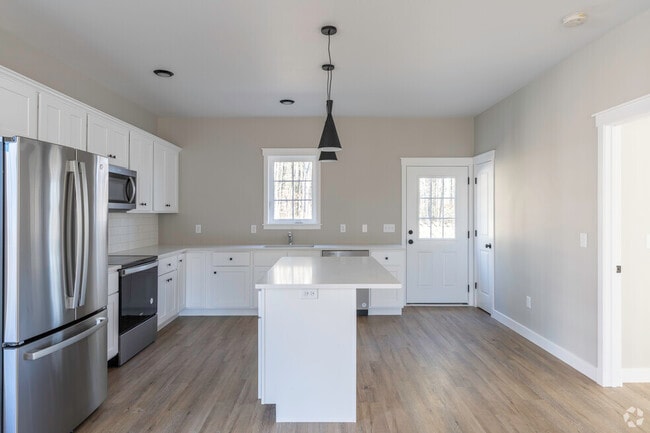 Photo - 2 Cottage Ln