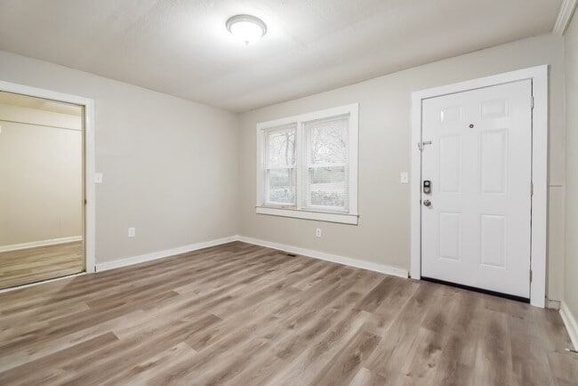 Photo - 5578 Owens Dr