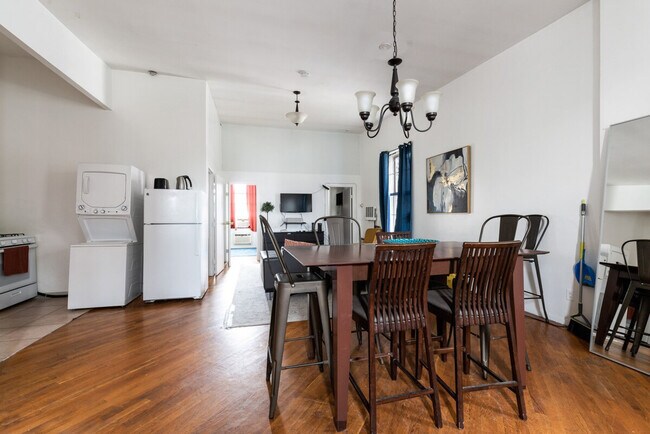 351 E 117th St Unidad SI ID1325114P