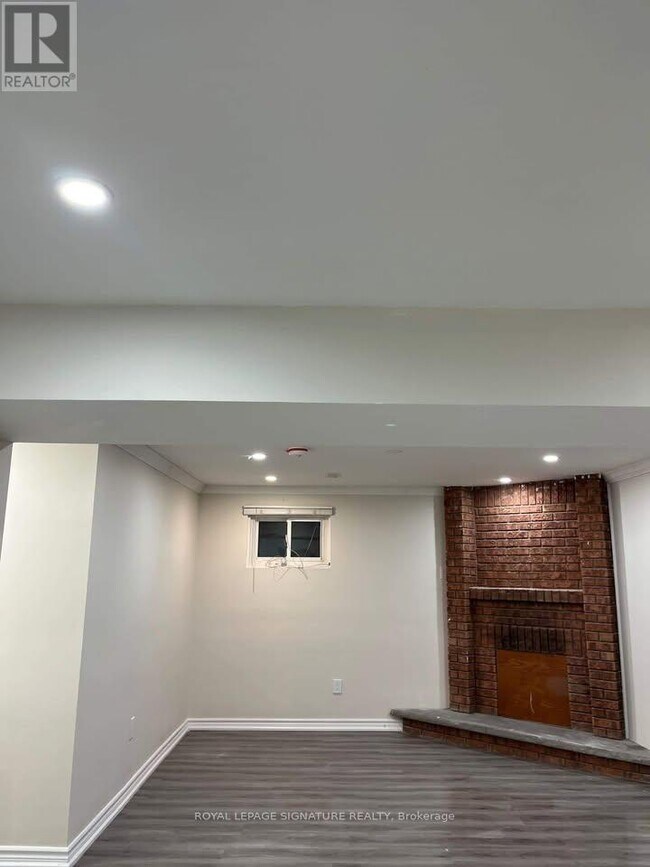 Photo - 1063 Blairholm Ave