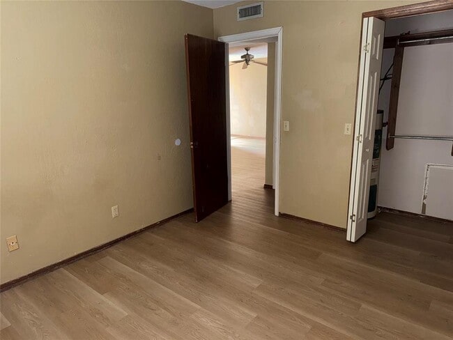 Photo - 1600 Grandview Dr