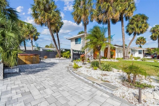 Photo - 760 Bohenia Cir S