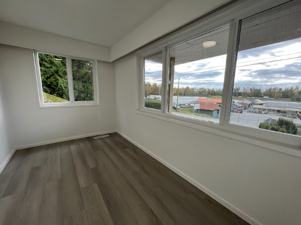 Photo - 4871 Marine Dr