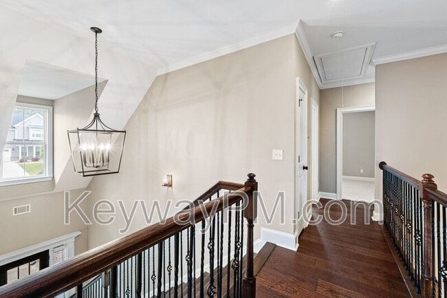 Photo - 507 Windermere St