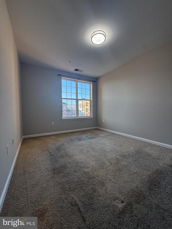 Photo - 1136 Halifax Pl