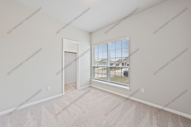 Photo - 748 Gingham Trl