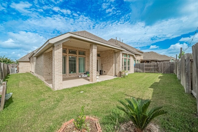 Building Photo - 6906 Montclair Colony Trl