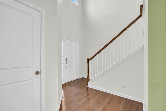 Photo - 4-bedroom home in the desirable Fairmont South community