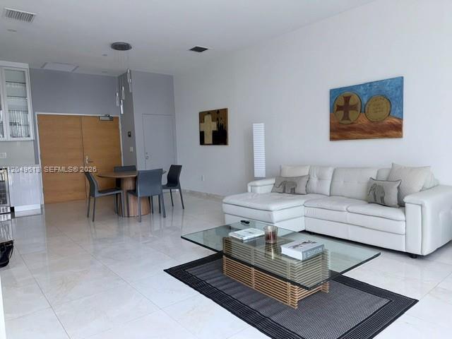 Photo - 881 Ocean Dr Unidad L2